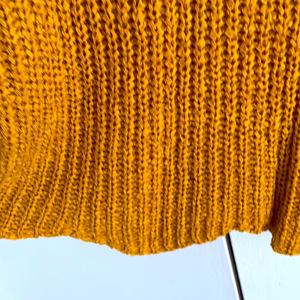 Mi Ami knit tank from Francesca’s - Picture 4 of 4